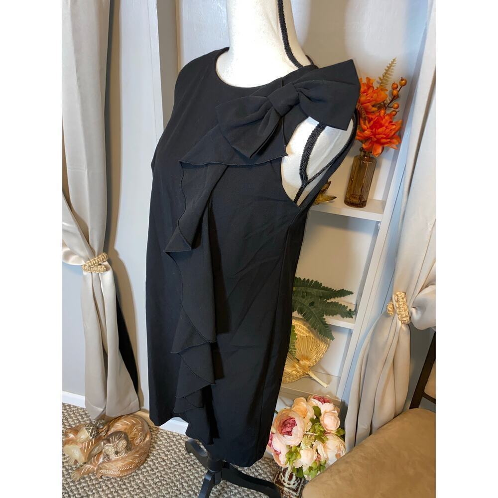 Emma & Michele Black size 8 Fitted Bust Back Zipper Bow Detail GUC Sheath Dress - Picture 2 of 10